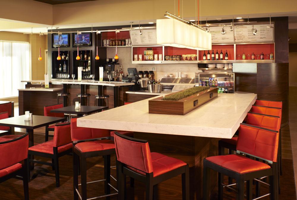 Courtyard By Marriott Indianapolis Castleton Hotel Buitenkant foto