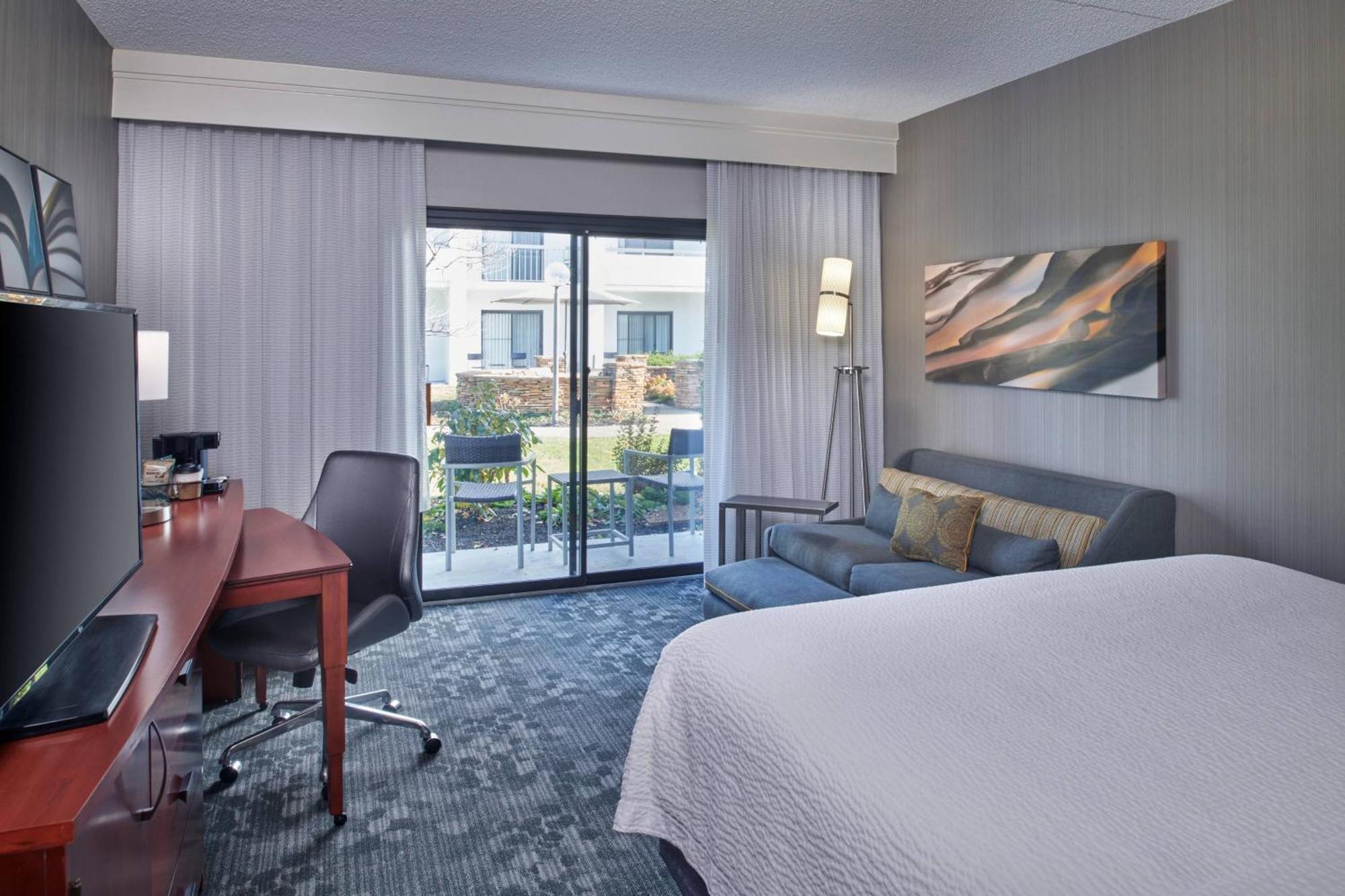 Courtyard By Marriott Indianapolis Castleton Hotel Buitenkant foto